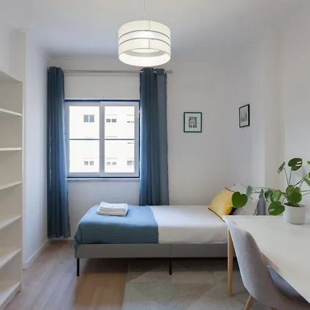 Flh Penha Franca Cheerful Apartment Lisbon
